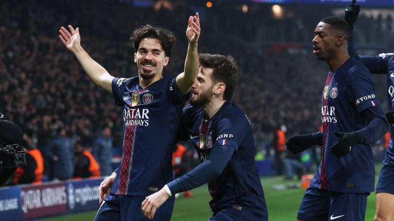 欧冠高手对决，玩的就是一个反差！